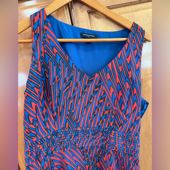 Banana Republic dress, size 6, blue and red. - Picture 3 of 5